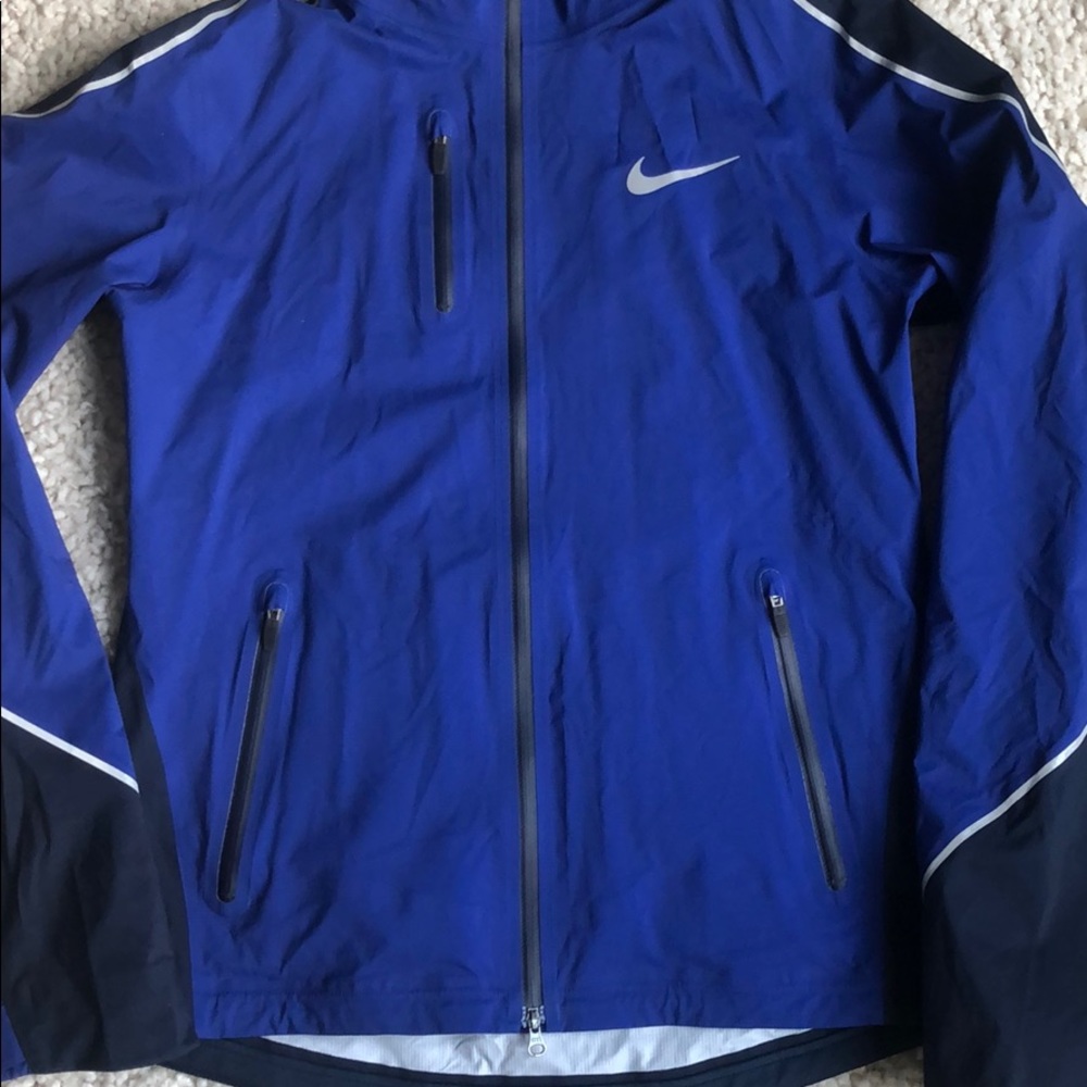 Nike Rain Jacket - Picture 2 of 7